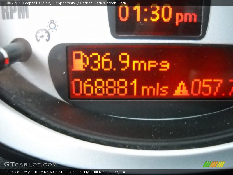 Pepper White / Carbon Black/Carbon Black 2007 Mini Cooper Hardtop
