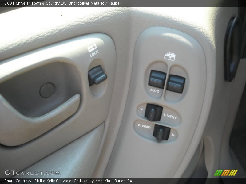 Bright Silver Metallic / Taupe 2001 Chrysler Town & Country EX