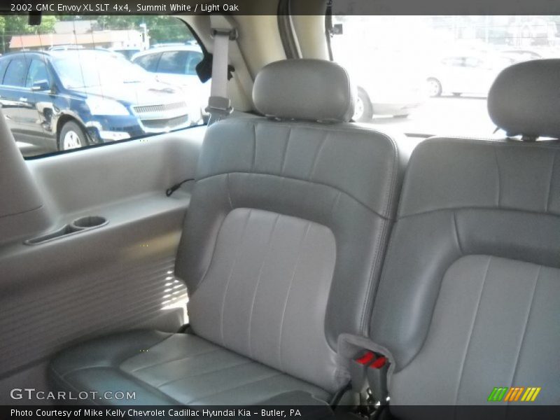 Summit White / Light Oak 2002 GMC Envoy XL SLT 4x4