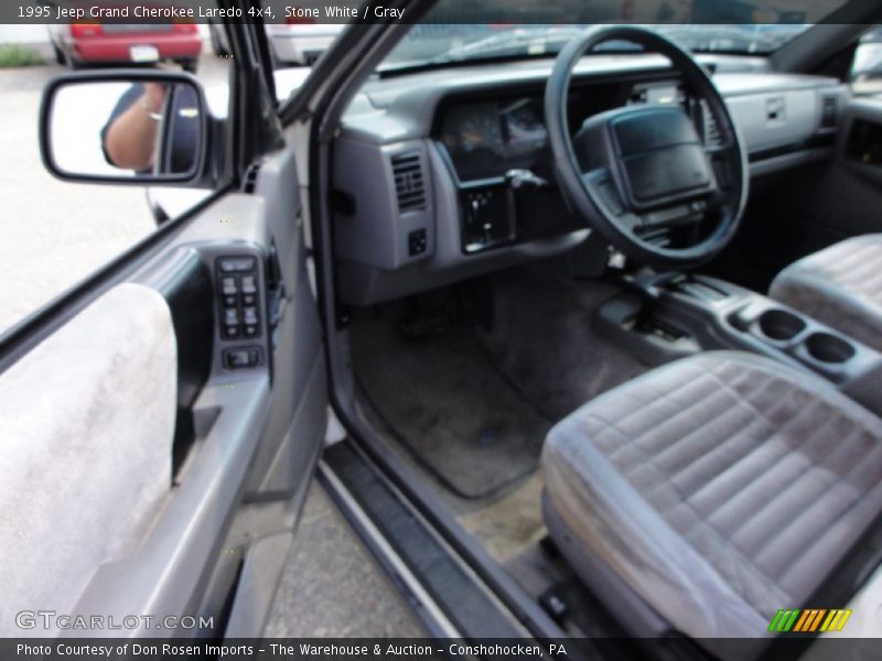 Stone White / Gray 1995 Jeep Grand Cherokee Laredo 4x4