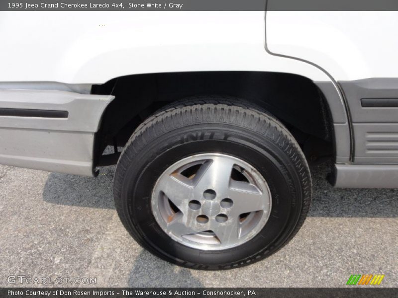 Stone White / Gray 1995 Jeep Grand Cherokee Laredo 4x4