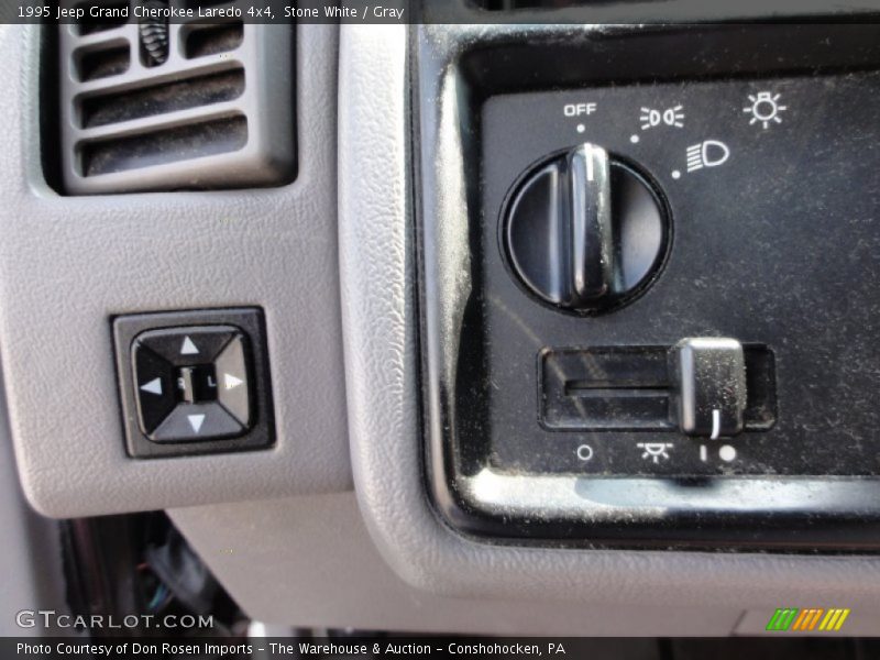 Stone White / Gray 1995 Jeep Grand Cherokee Laredo 4x4