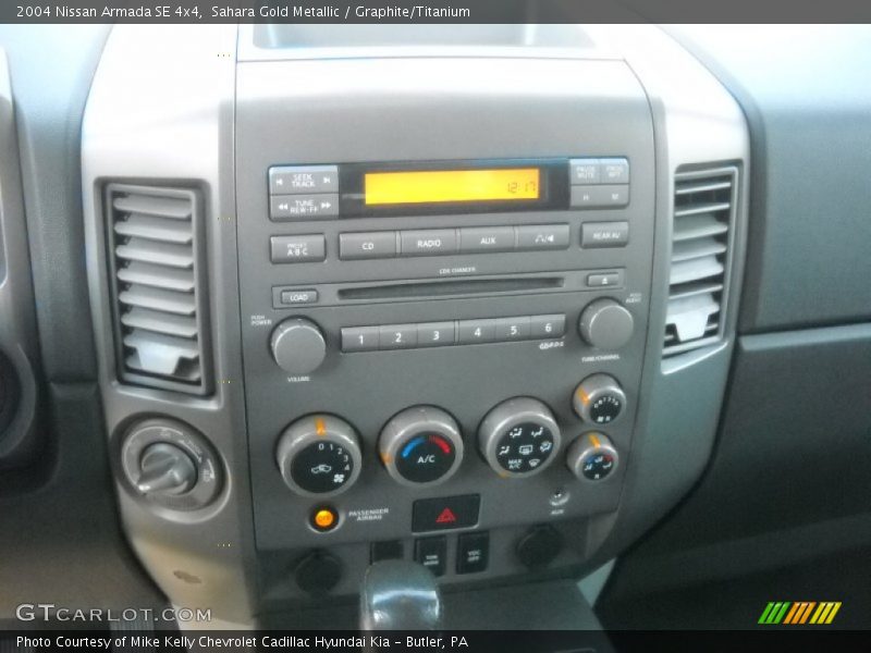 Sahara Gold Metallic / Graphite/Titanium 2004 Nissan Armada SE 4x4