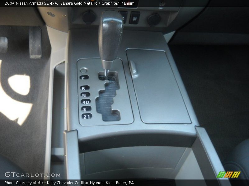 Sahara Gold Metallic / Graphite/Titanium 2004 Nissan Armada SE 4x4