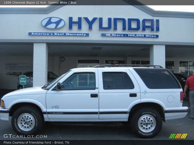 Summit White / Blue 1996 Chevrolet Blazer LS 4x4