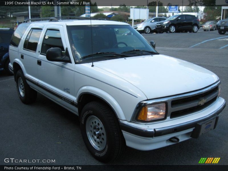 Summit White / Blue 1996 Chevrolet Blazer LS 4x4