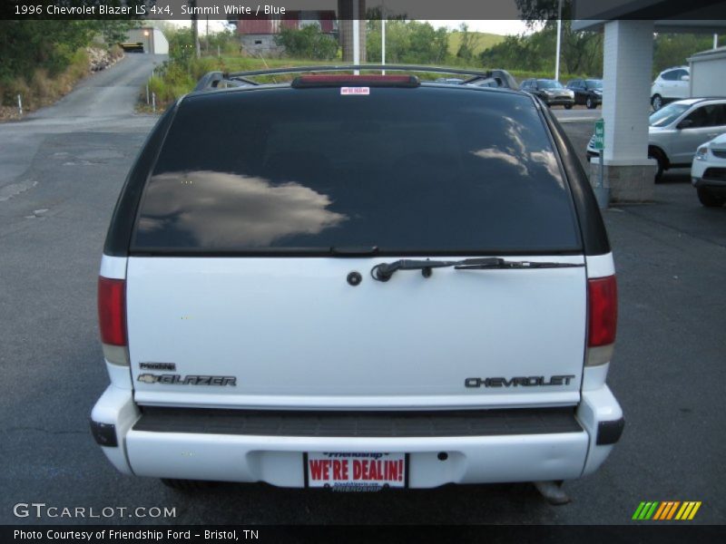 Summit White / Blue 1996 Chevrolet Blazer LS 4x4