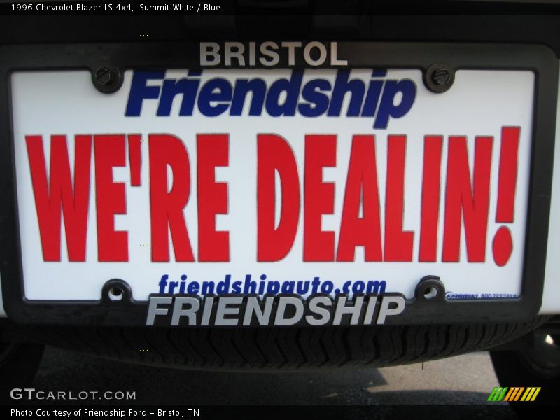 Summit White / Blue 1996 Chevrolet Blazer LS 4x4