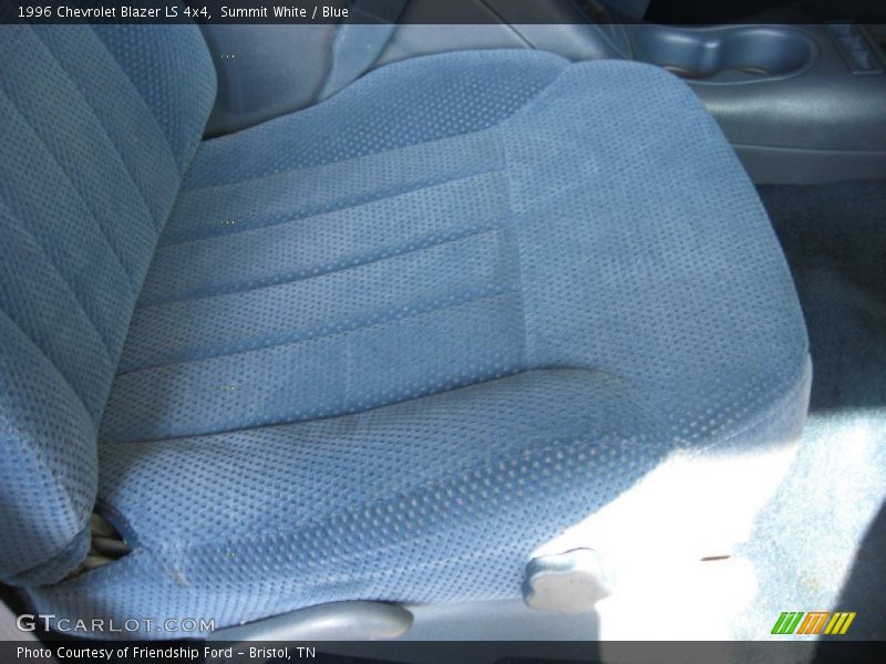 Summit White / Blue 1996 Chevrolet Blazer LS 4x4