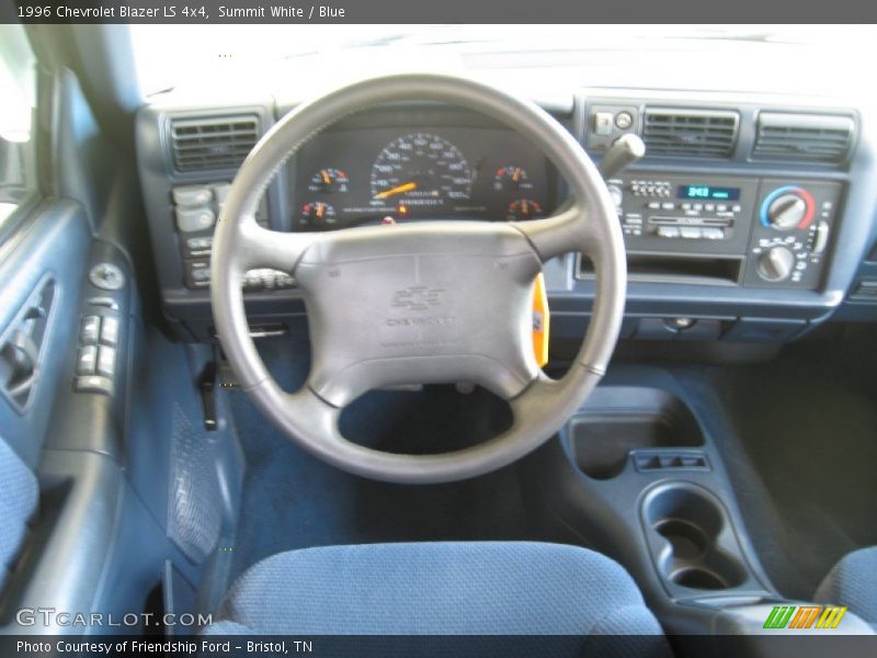 Summit White / Blue 1996 Chevrolet Blazer LS 4x4