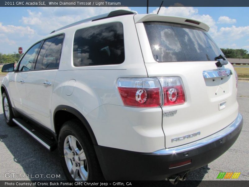White Diamond Tintcoat / Light Titanium 2011 GMC Acadia SLE