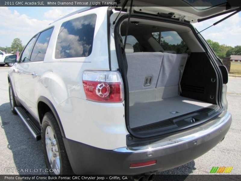 White Diamond Tintcoat / Light Titanium 2011 GMC Acadia SLE
