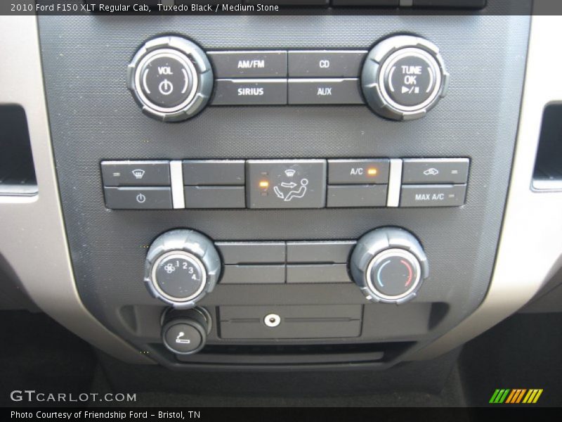 Tuxedo Black / Medium Stone 2010 Ford F150 XLT Regular Cab