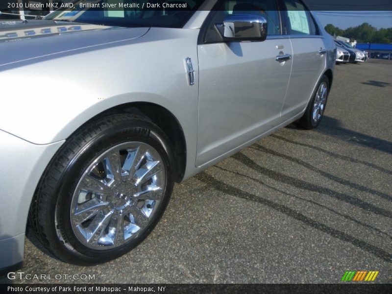 Brilliant Silver Metallic / Dark Charcoal 2010 Lincoln MKZ AWD