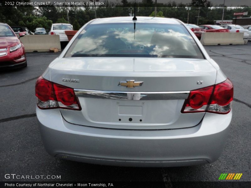 Silver Ice Metallic / Jet Black 2012 Chevrolet Cruze LT