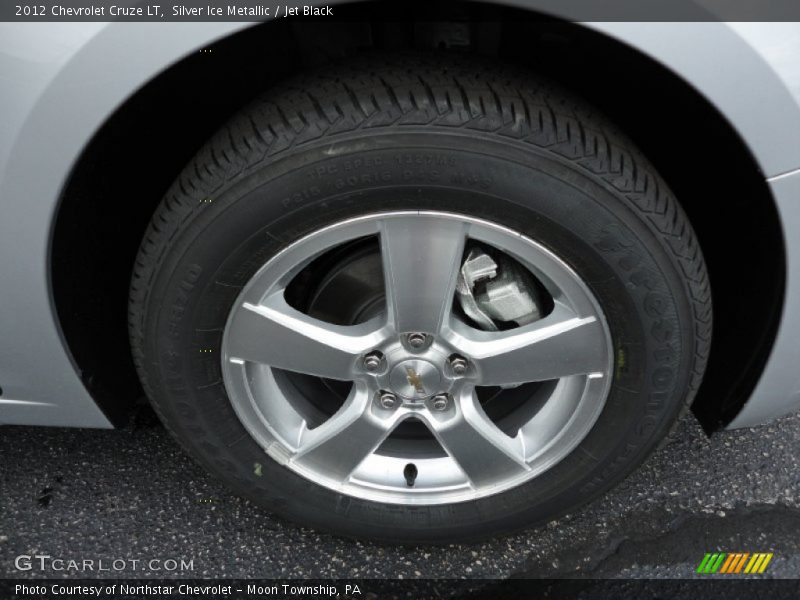 Silver Ice Metallic / Jet Black 2012 Chevrolet Cruze LT