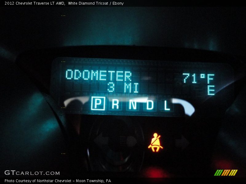 White Diamond Tricoat / Ebony 2012 Chevrolet Traverse LT AWD