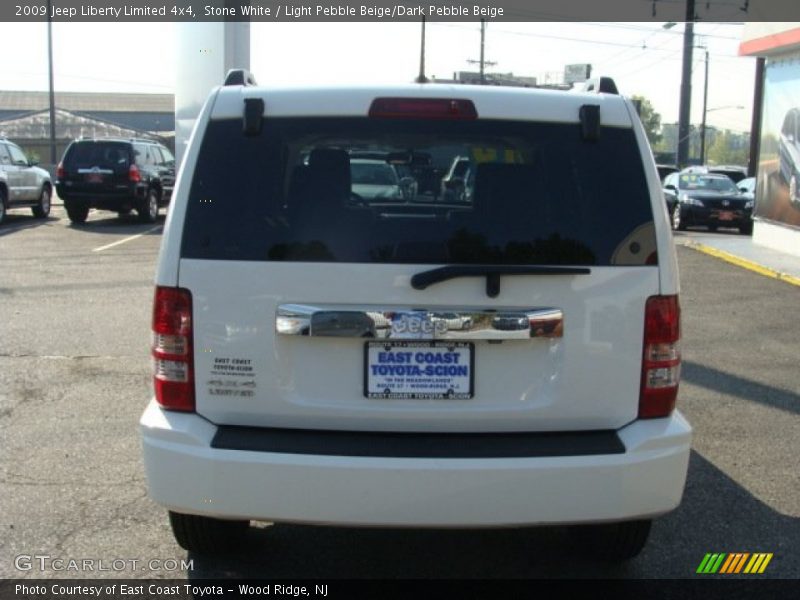 Stone White / Light Pebble Beige/Dark Pebble Beige 2009 Jeep Liberty Limited 4x4