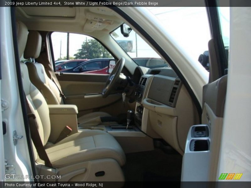 Stone White / Light Pebble Beige/Dark Pebble Beige 2009 Jeep Liberty Limited 4x4