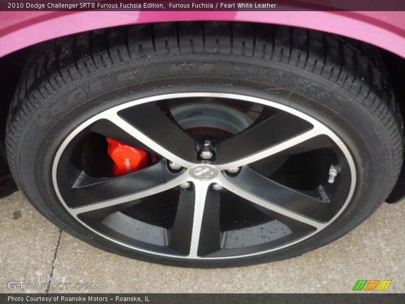  2010 Challenger SRT8 Furious Fuchsia Edition Wheel