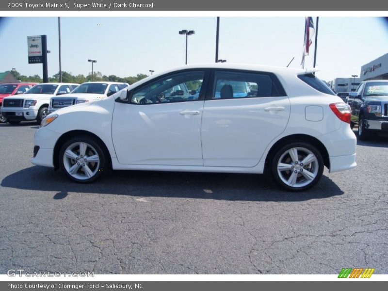 Super White / Dark Charcoal 2009 Toyota Matrix S