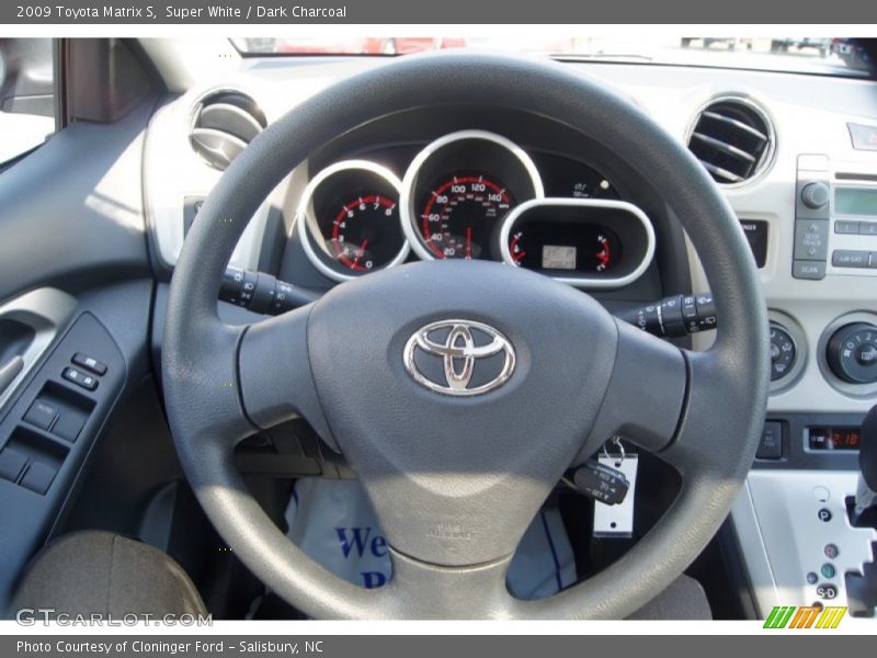 Super White / Dark Charcoal 2009 Toyota Matrix S