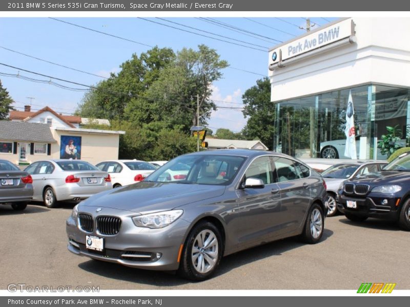 Space Gray Metallic / Everest Gray 2011 BMW 5 Series 535i Gran Turismo