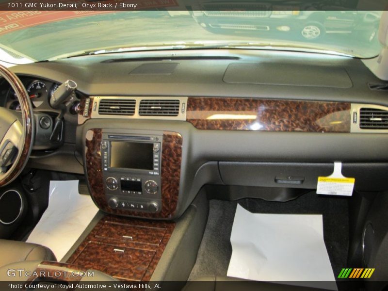 Onyx Black / Ebony 2011 GMC Yukon Denali