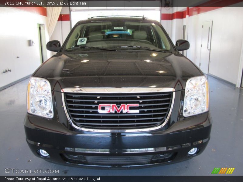 Onyx Black / Light Tan 2011 GMC Yukon SLT