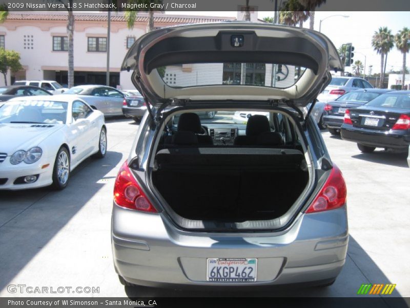 Magnetic Gray / Charcoal 2009 Nissan Versa 1.8 S Hatchback