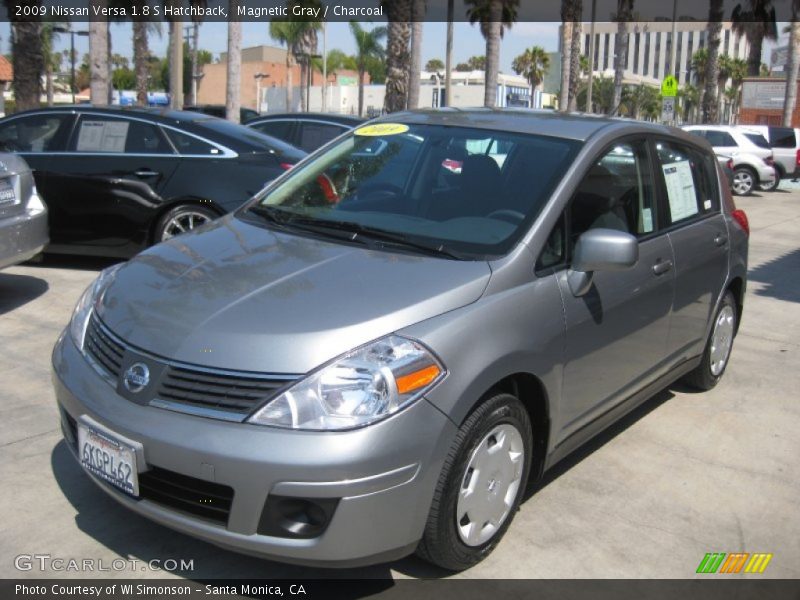 Magnetic Gray / Charcoal 2009 Nissan Versa 1.8 S Hatchback