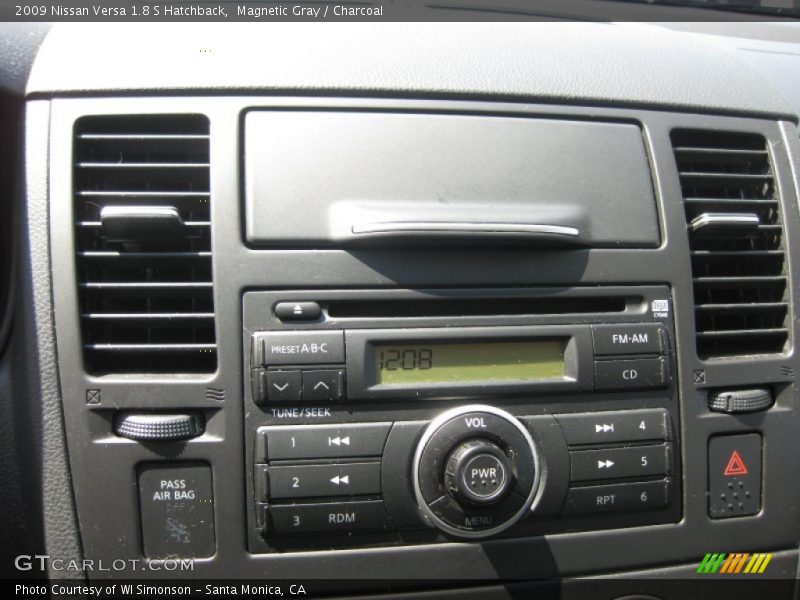 Magnetic Gray / Charcoal 2009 Nissan Versa 1.8 S Hatchback