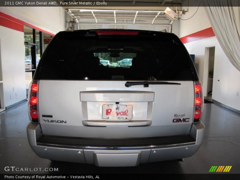 Pure Silver Metallic / Ebony 2011 GMC Yukon Denali AWD