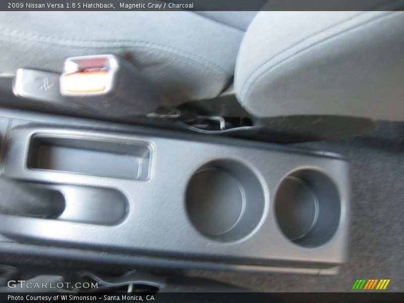 Magnetic Gray / Charcoal 2009 Nissan Versa 1.8 S Hatchback