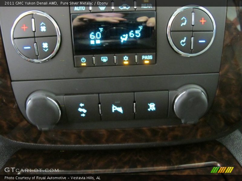 Pure Silver Metallic / Ebony 2011 GMC Yukon Denali AWD