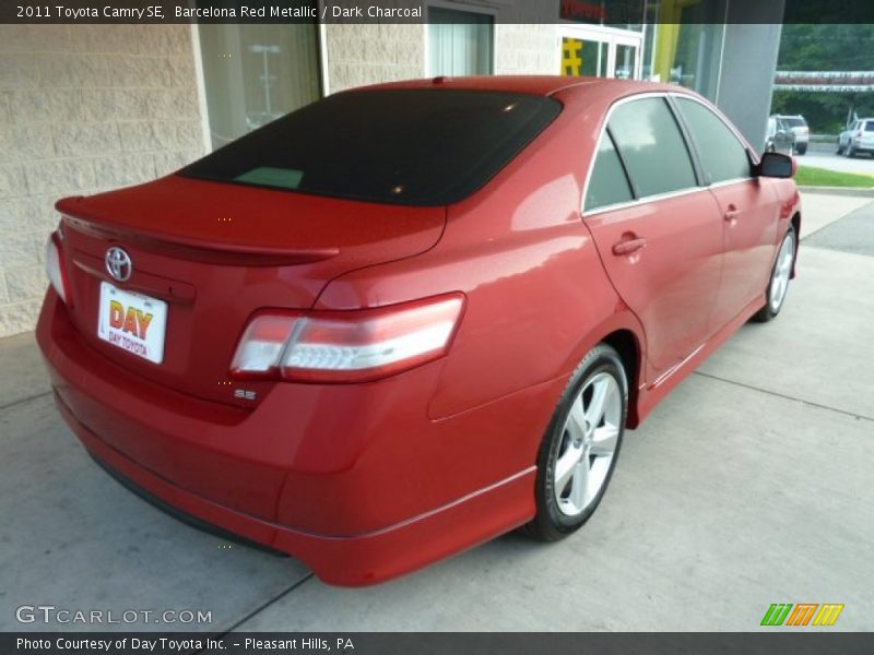 Barcelona Red Metallic / Dark Charcoal 2011 Toyota Camry SE