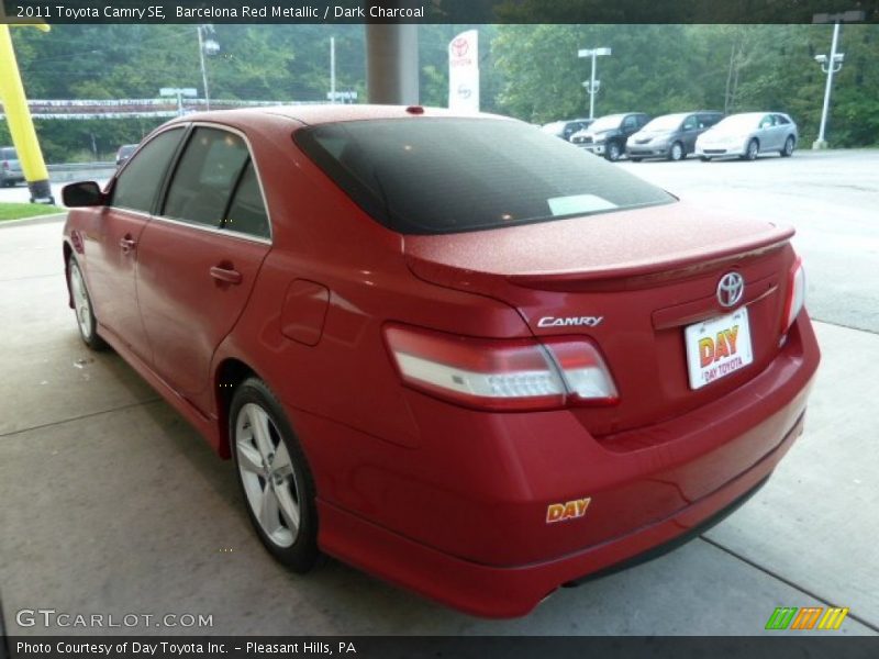 Barcelona Red Metallic / Dark Charcoal 2011 Toyota Camry SE