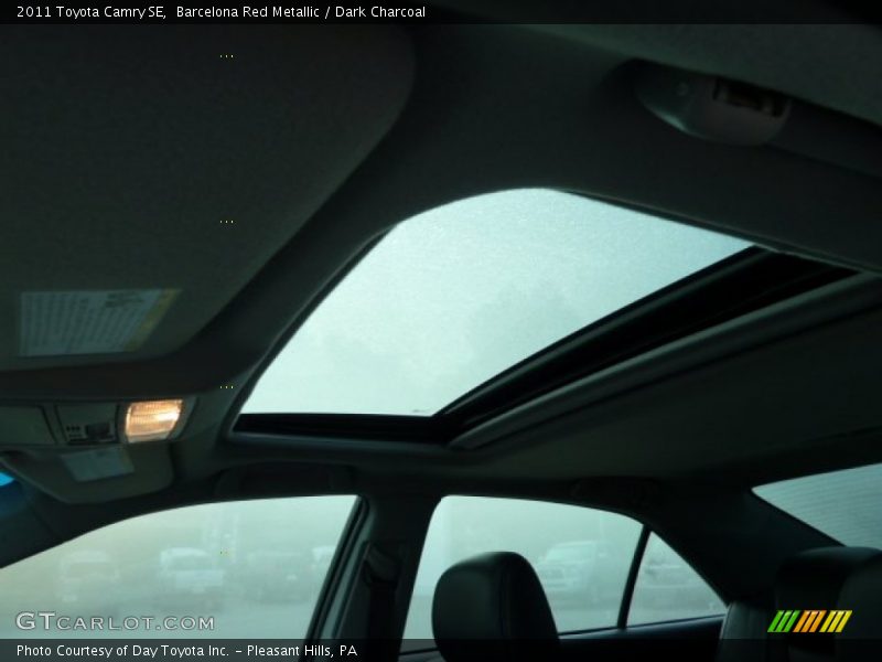 Barcelona Red Metallic / Dark Charcoal 2011 Toyota Camry SE