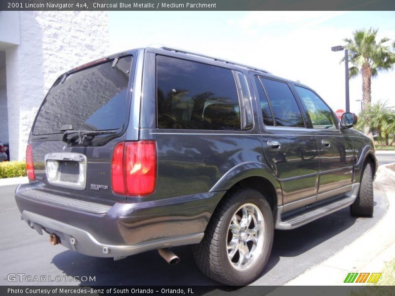 Charcoal Blue Metallic / Medium Parchment 2001 Lincoln Navigator 4x4
