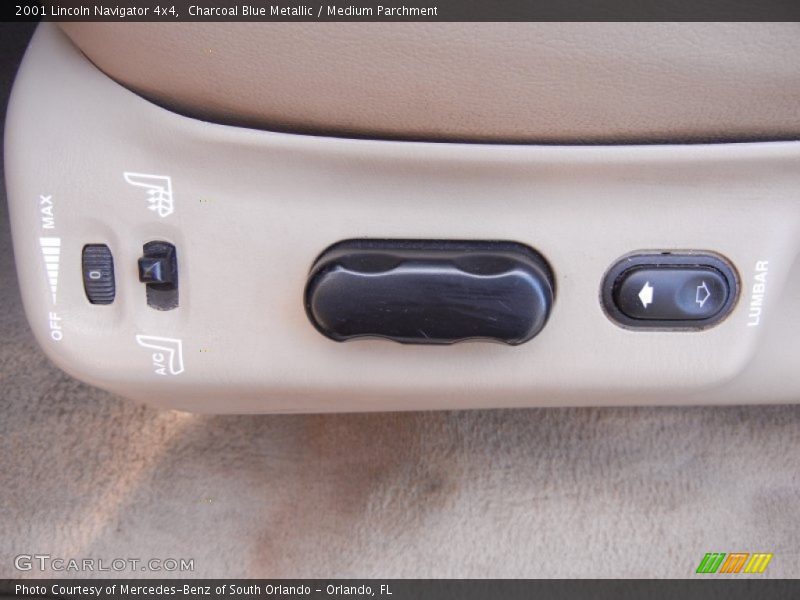 Charcoal Blue Metallic / Medium Parchment 2001 Lincoln Navigator 4x4