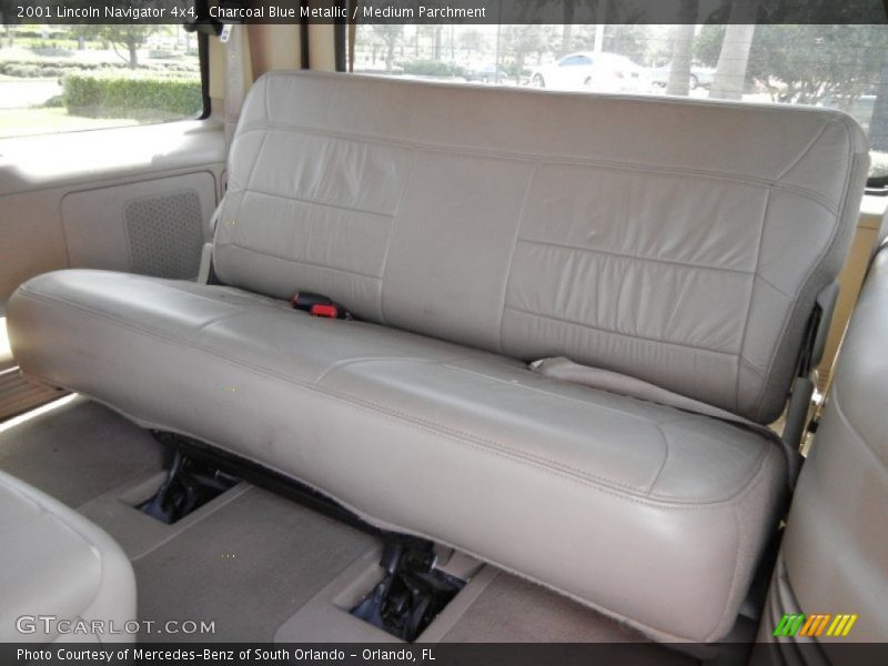  2001 Navigator 4x4 Medium Parchment Interior