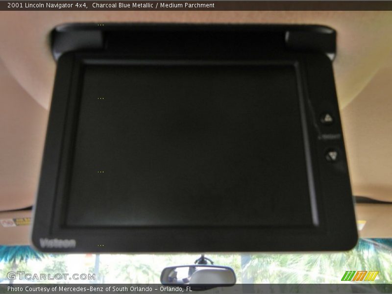 Charcoal Blue Metallic / Medium Parchment 2001 Lincoln Navigator 4x4