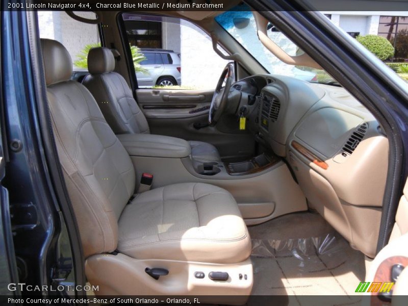 Charcoal Blue Metallic / Medium Parchment 2001 Lincoln Navigator 4x4