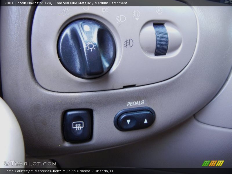 Controls of 2001 Navigator 4x4