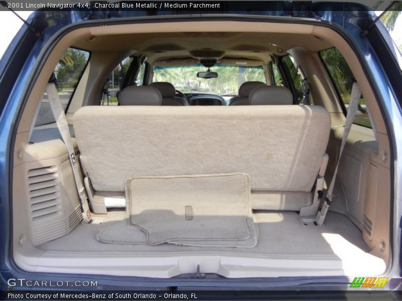  2001 Navigator 4x4 Trunk