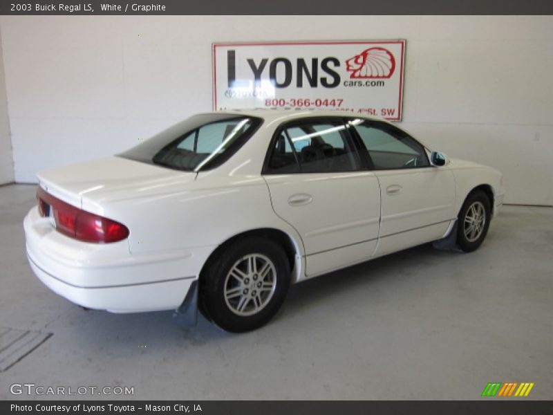 White / Graphite 2003 Buick Regal LS