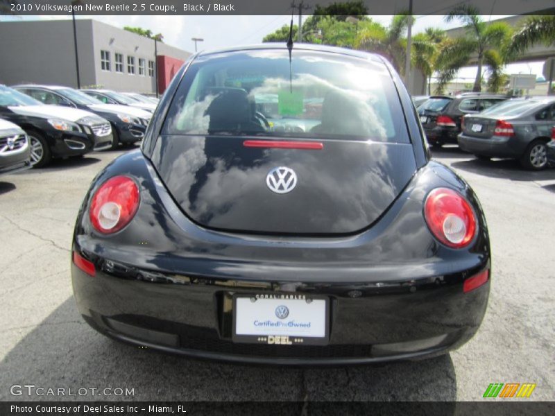 Black / Black 2010 Volkswagen New Beetle 2.5 Coupe