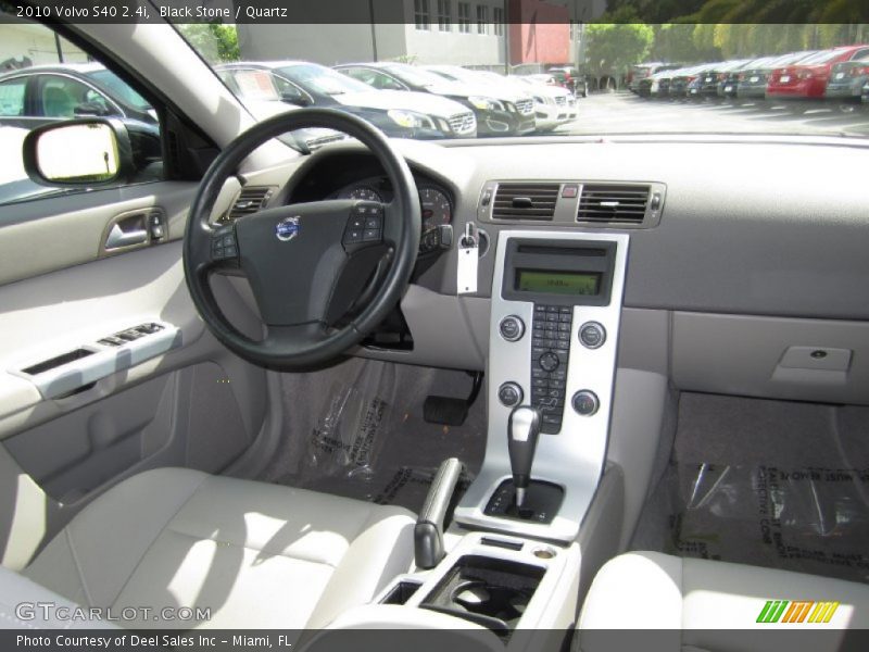 Black Stone / Quartz 2010 Volvo S40 2.4i