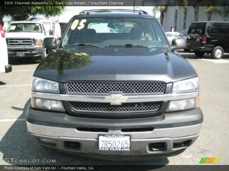 Dark Gray Metallic / Gray/Dark Charcoal 2005 Chevrolet Avalanche LS
