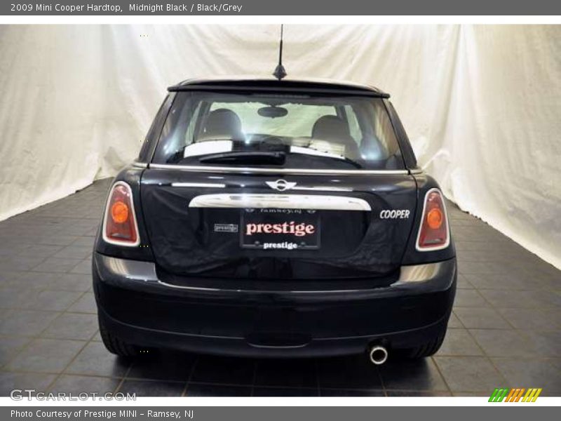 Midnight Black / Black/Grey 2009 Mini Cooper Hardtop